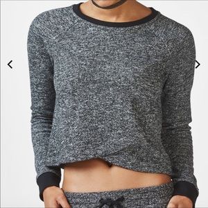 NWT Fabletics Keeva Pullover
